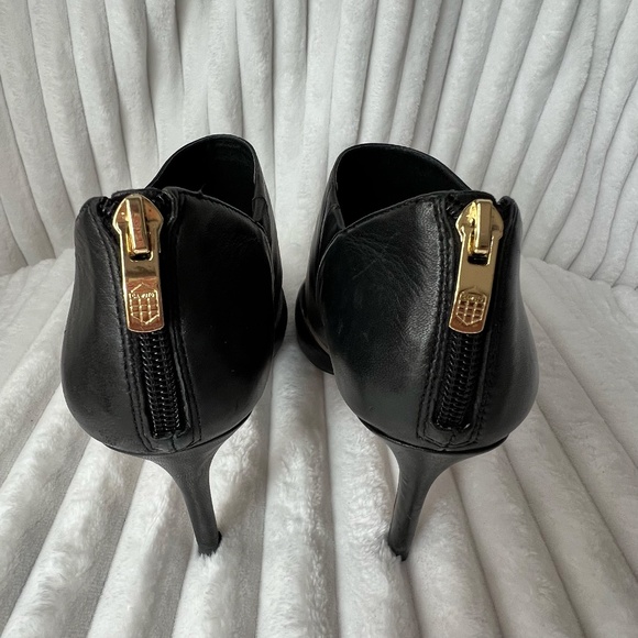 Vince Camuto Zip 3 1/2 " Heels with Penny Heel Black Size 8.5 - Picture 6 of 16